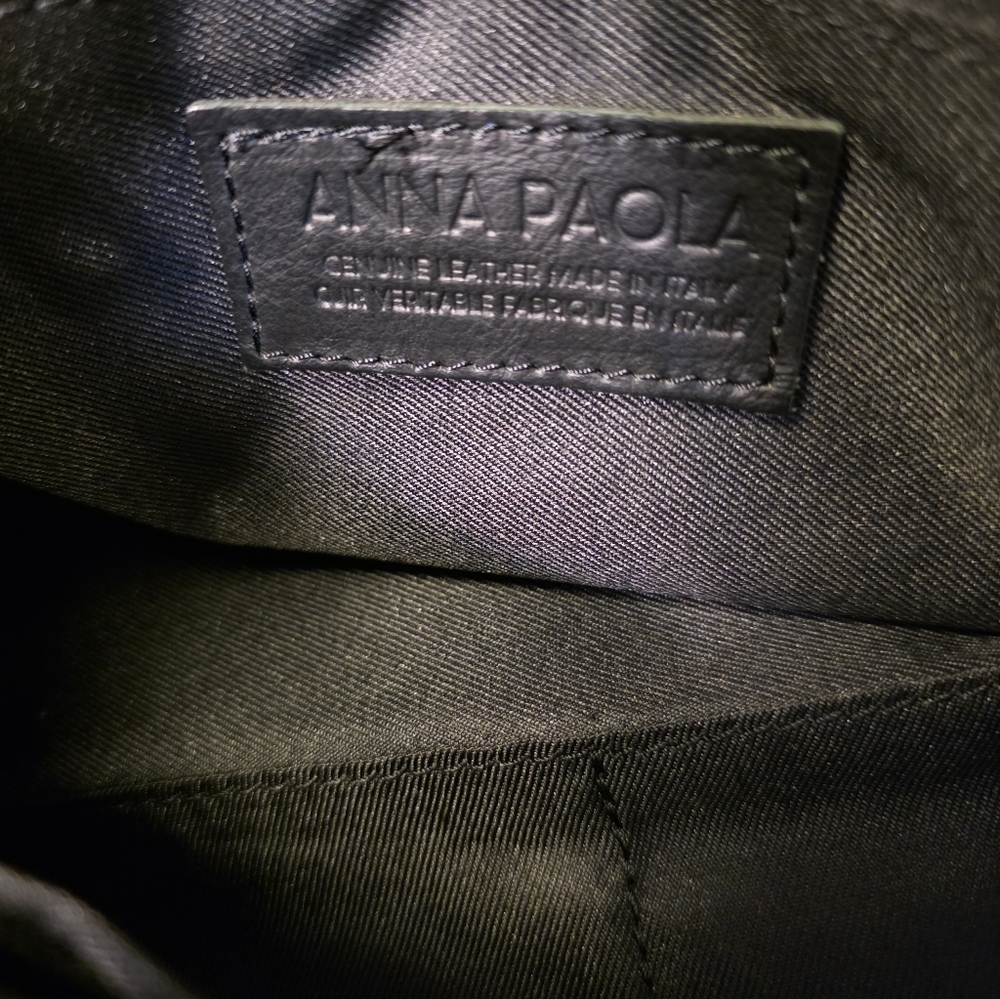 SALE!! Anna Paola Genuine Leather Black Rose Handbag - Picture 6 of 10